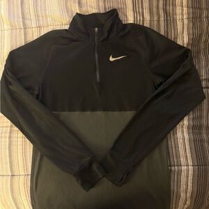 Nike Dryfit Men's Black Pullover size Small